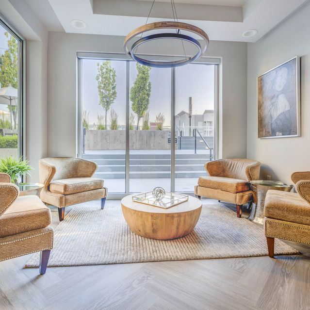 Encore Apartments - Clubroom Lounge